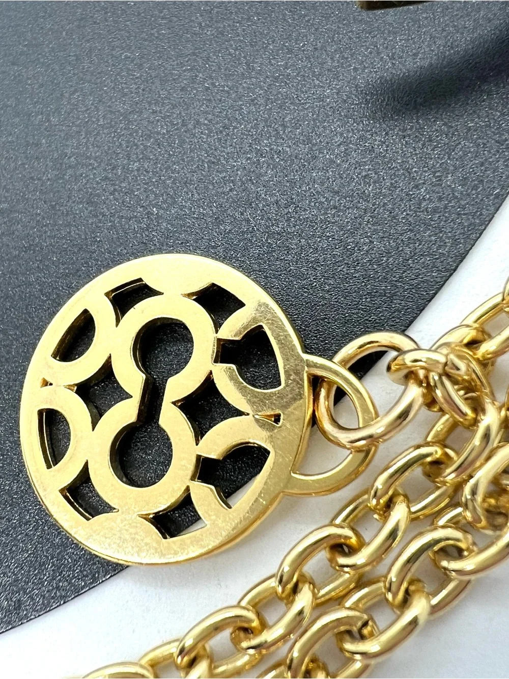 Coach Gold Signature C Glove Holder Key Ring Bag Charm Chain Clip & Dust Bag